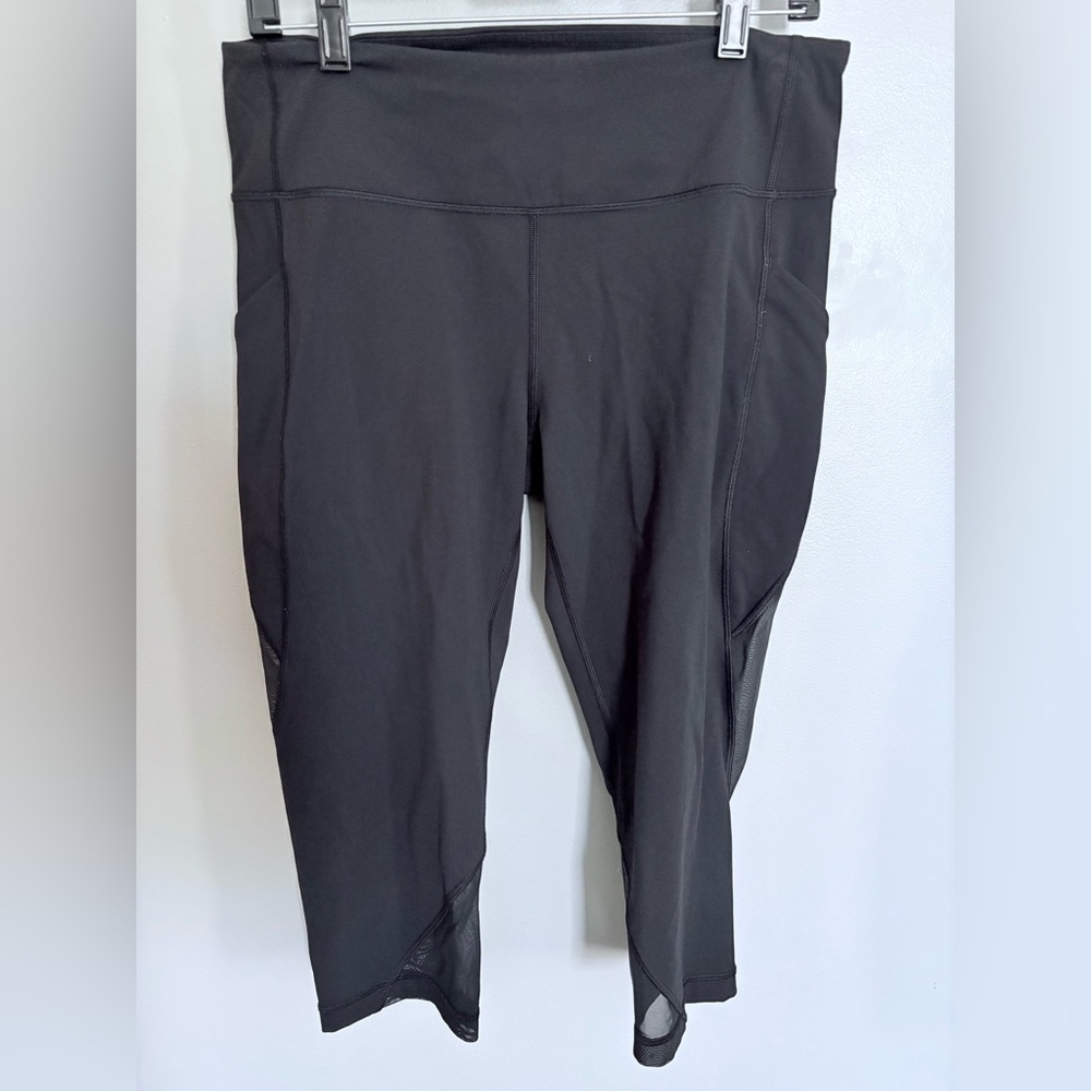 Lululemon Athletica Leggings 
Crop (21") Active Mesh
